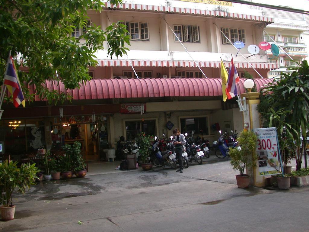 Inthanin Hotel Chiang Mai Room photo